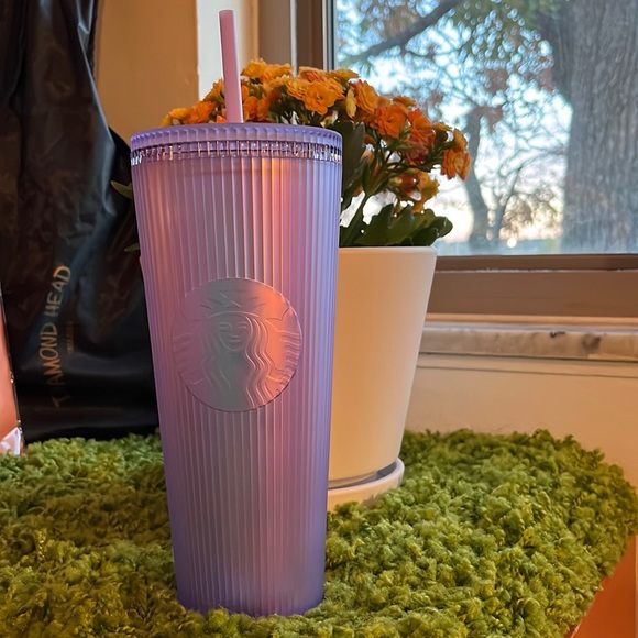 Starbucks cup - Picture 1 of 2